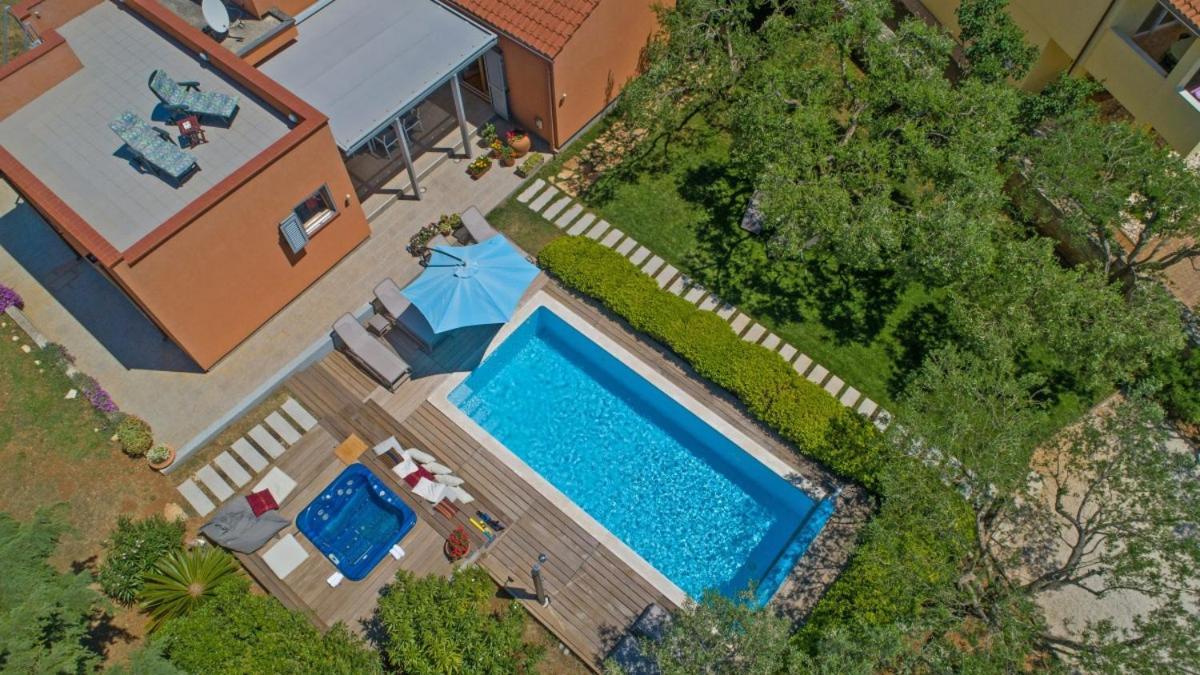 Villa Emili In Medulin - Haus Fuer 4-5 Personen Ngoại thất bức ảnh