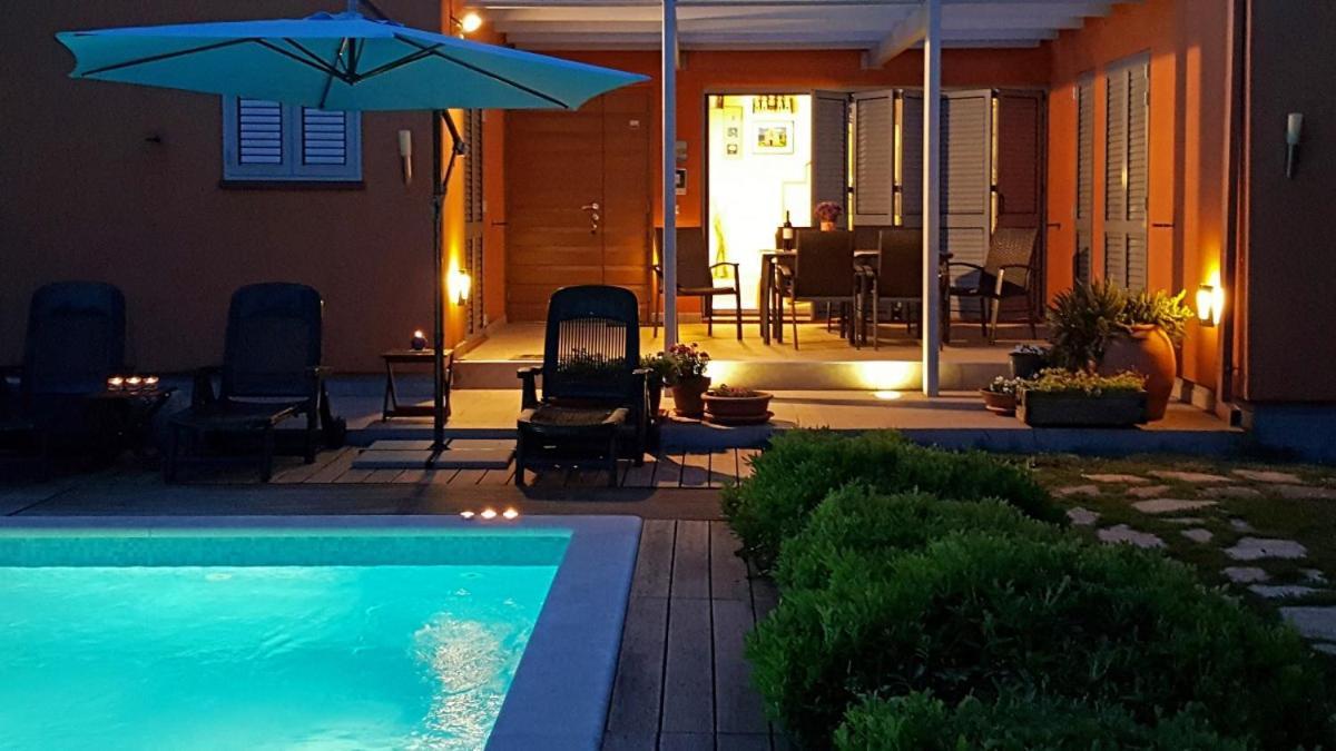 Villa Emili In Medulin - Haus Fuer 4-5 Personen Ngoại thất bức ảnh
