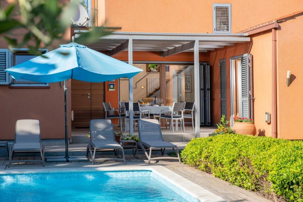 Villa Emili In Medulin - Haus Fuer 4-5 Personen Ngoại thất bức ảnh