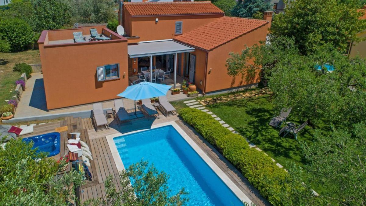 Villa Emili In Medulin - Haus Fuer 4-5 Personen Ngoại thất bức ảnh